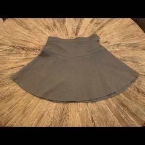 •Banana republic• gray skirt